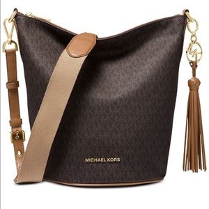 Michael Kors Logo Brooke Bucket Bag NWT